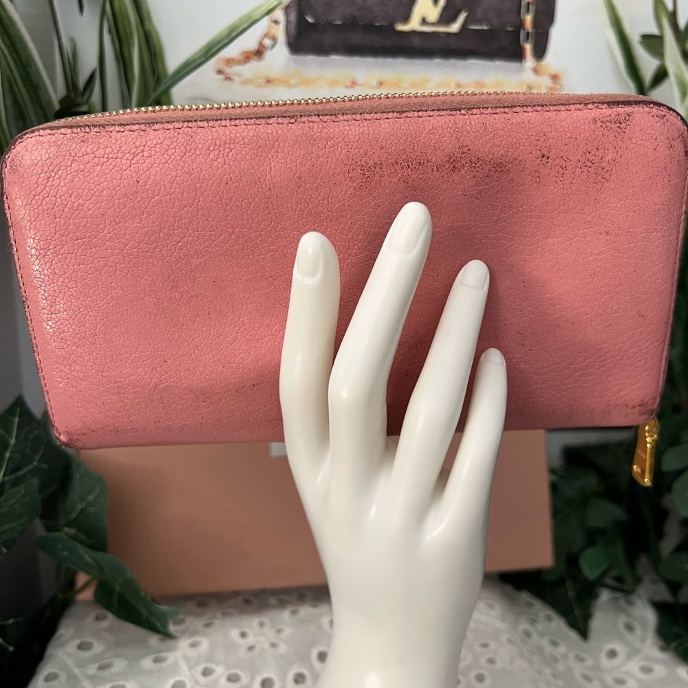 Authentic Miu Miu Rosa Pink Leather Large Contine… - image 4